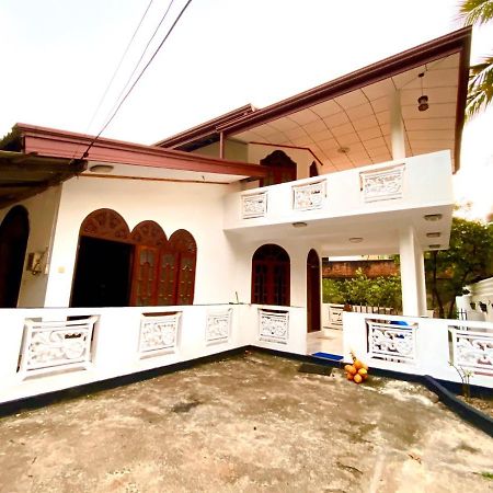 Moragalla Dilu Villa Beruwala Exterior photo