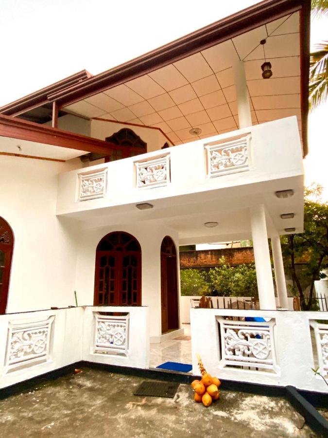 Moragalla Dilu Villa Beruwala Exterior photo